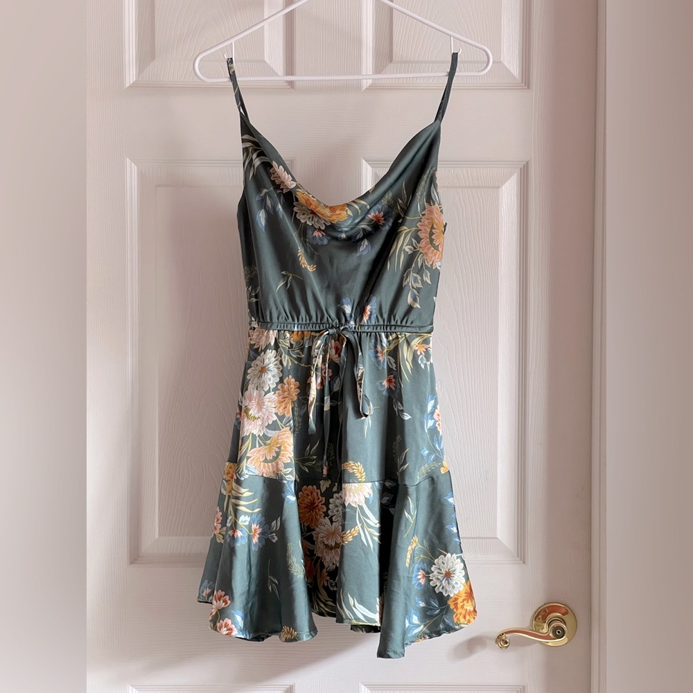 Princess Polly Floral & Flowy Mini Dress (US Size 0)